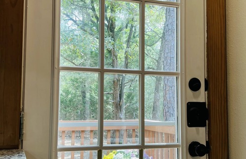 Circle D-KC Estates Cabina | Sophie’s cabin - In lost Pines! 2mi to Bastrop Lake
