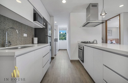 El Castillo Apartamento | Sophisticated Apt with AC & gym - Campestre 704
