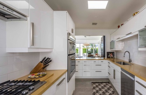 Canyon View Estates Condominio | Sophisticated Canyon Estates Condominium- 30 Day Minimum