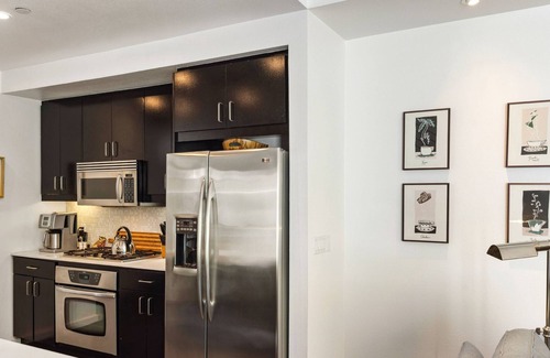 Canyon Corridor Condominio | Sophisticated Condo in Canyon Corridor, South Palm Springs