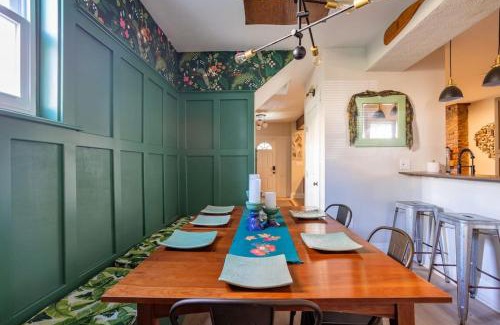 Mount Washington Casa | Sophisticated Elegance in Pghs Most Scenic Locale