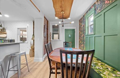 Mount Washington Casa | Sophisticated Elegance in Pghs Most Scenic Locale