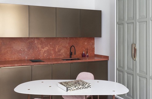 Zona Padova Apartamento | Sophisticated Milan Apartment with Italian Charm