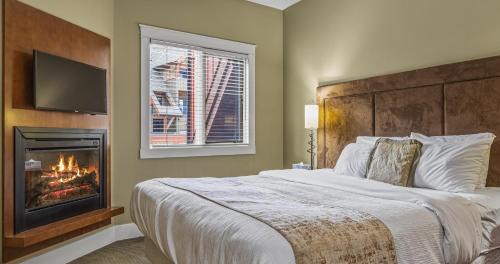 Canmore Apartamento | Sophisticated MTN 2 Bedroom Pool Hot Tub managed by Little Sister Getaways
