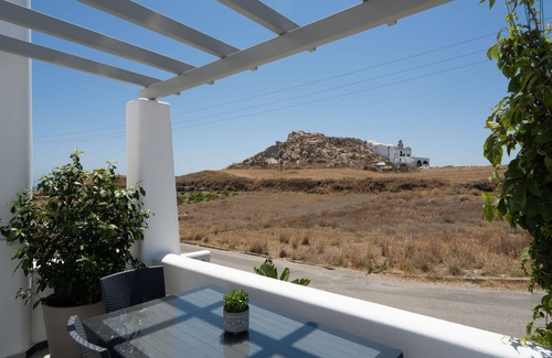 Monolithos Villa | Sophisticated Santorini Suite | Two Bedroom Suite with Private Hot Tub | Monolithos