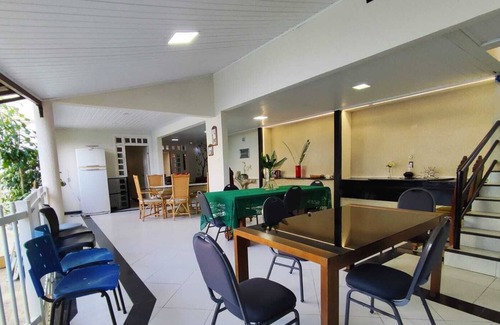 Coroa do Meio Casa | Sophisticated Townhouse with 5 Suites on Coroa do Meio Beach