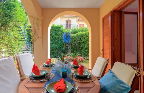 Schiazzano Casa | Sorrento Villa with garden see view
