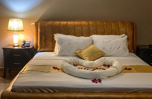 Entebbe Hotel | Soser View Hotel Apartments