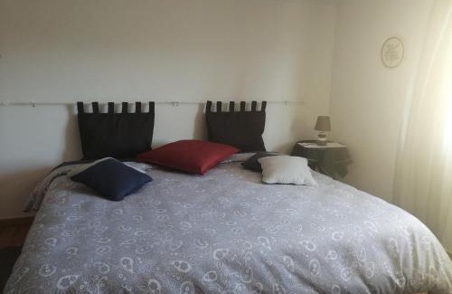 Arruda dos Vinhos Casa | Sossego e tranquilidade-Valley Guest House-Perto de Lisboa-Estacionamento à porta do alojamento