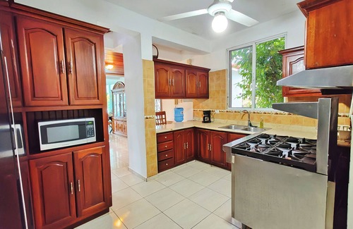 Villas Ana Maria Villa | Sosua 7 Bedroom Mansion Bachelors Allowed + Bonus