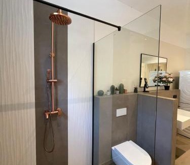Neulindenau Apartamento | Soul-Apartment Terrasse Privat-Parkplatz Boxspringbett 55Zoll TV WLAN