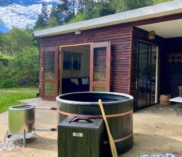 Knysna Casa | Soul Forest cabin Nature retreat with hot tub