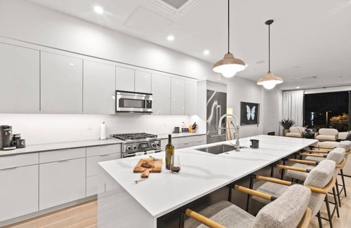 Arts District Casa | Soulshine Penthouse w/ Exclusive Resort Access!
