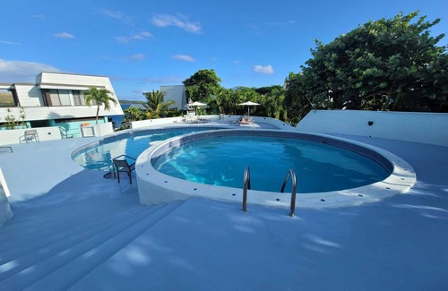 Bolongo Bay Condominio | Sound of the Sea