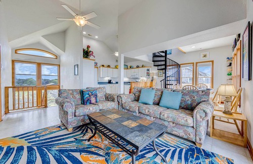 Brigands' Bay Casa | Soundfront Dog Friendly Home with Hot Tub, Game Room, and More!