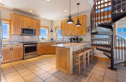 Frisco Casa | Soundfront Family Escape – Pool, Hot Tub & Views