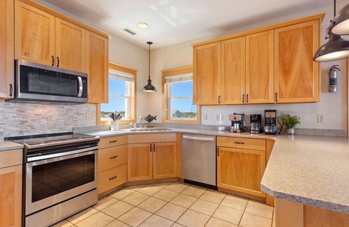 Frisco Casa | Soundfront Family Escape – Pool, Hot Tub & Views