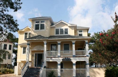Corolla Light Casa | Soundfront, Private Pool, Hot Tub, Sound views! 519, Bay Breeze