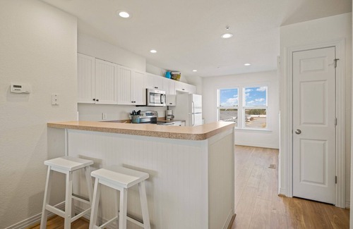 Bermuda Bay Casa | Sounds About Wright at Cambridge Cove