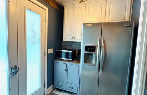 Mary Esther Casa | Soundside Vibe! Sleeps 15, Private Community Beach, Pool! Minutes to Navarre!