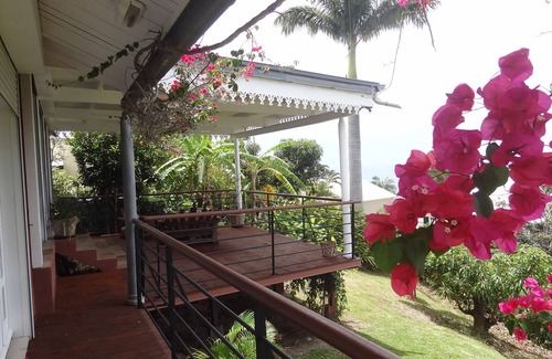 La Montagne Casa | Villa sudafricana, magnífica vista al mar, gran piscina en una exuberante vegetación