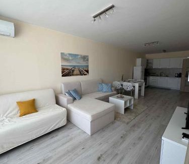 Varna Apartamento | South Bay Beach Studio 2