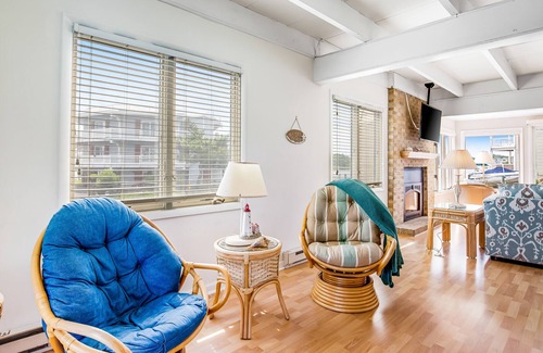 South Bethany Casa | South Bethany House w/360-Degree Water Views of Canal/Bay - Walk to the Beach