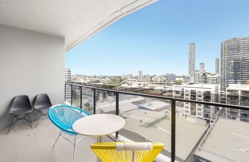 South Brisbane Apartamento | South Brisbane 2 Bedrooms Apartment with Free Parking by KozyGuru