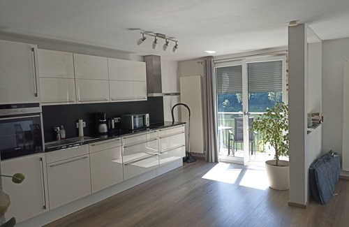 Klotten Apartamento | South-facing balcony on the banks of the Moselle