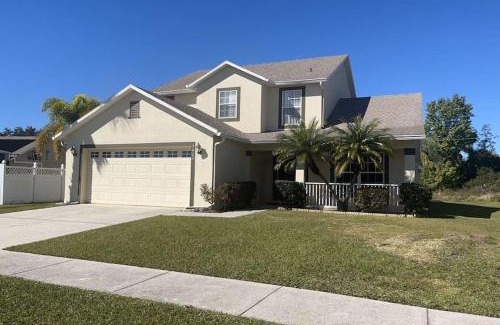 Crescent Lakes Casa | South Facing Private Pool & Spa - Family Friendly Vacation Home with White Rose Villas