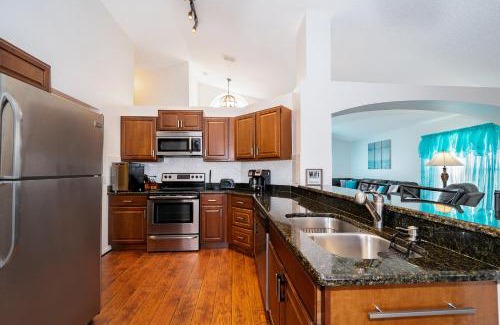Crescent Lakes Casa | South Facing Private Pool with Lake View & Spa - Quiet Vacation Area - Family Friendly