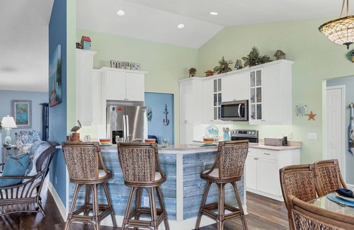 South Gulf Cove Casa | South Gulf Cove 3 Bedroom Canal Pool Home