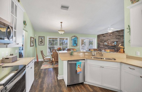 South Gulf Cove Casa | South Gulf Cove 3 Bedroom Canal Pool Home