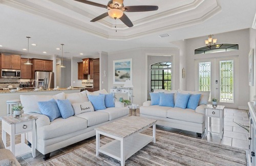 South Gulf Cove Casa | South Gulf Cove 3 Bedroom Canal Pool Home