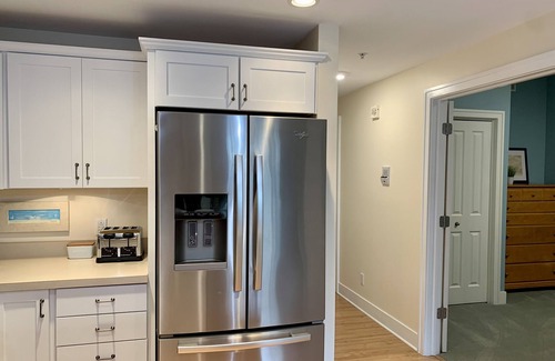 South Haven Condominio | South Haven Condo w/ pool by the Black River, restaurants, shops & beaches!
