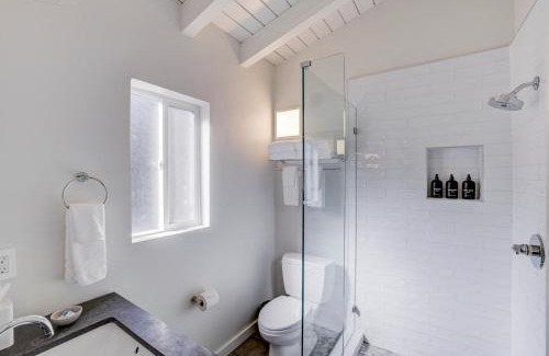 Lakeside Park Apartamento | South Lake Chalet Boutique Suites - walk to Heavenly & Lake Tahoe