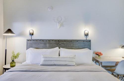 Lakeside Park Apartamento | South Lake Chalet Boutique Suites - walk to Heavenly & Lake Tahoe