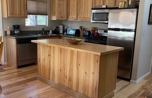 North Upper Truckee Casa | South Lake Tahoe, Tahoe Paradise, The Perfect Getaway Ubicación !!