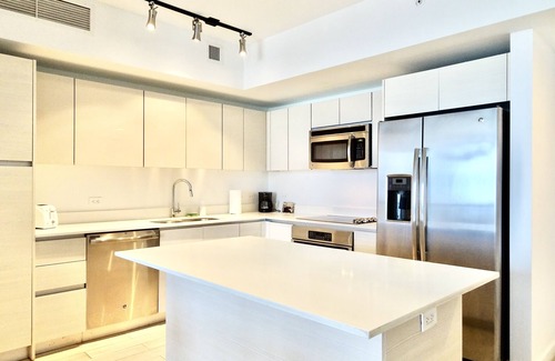 Hallandale Beach Hotel | South Ocean Suites