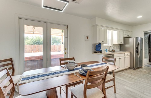 South Oklahoma City Casa | South OKC Home w/Hot Tub-Game Room: 18 Mi to OU!