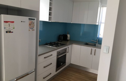 Henley Beach Apartamento | *South on Henley* seaside beach getaway just metres from the beach
