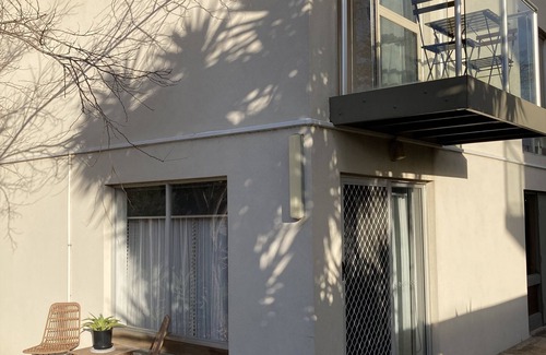 Henley Beach Apartamento | *South on Henley* seaside beach getaway just metres from the beach