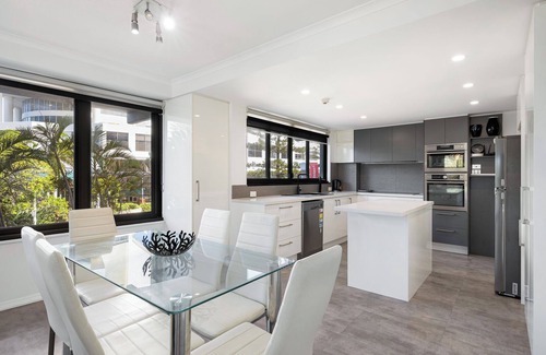 Broadbeach Apartamento | South Pacific Plaza