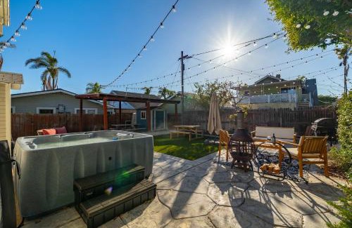 South Park Casa | South Park Charmer - Close to Zoo - Backyard Oasis