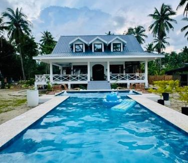 Aborlan Villa | South Pearl Villas