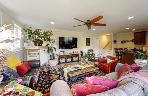 Pond Cove Casa | South Portland Cottage