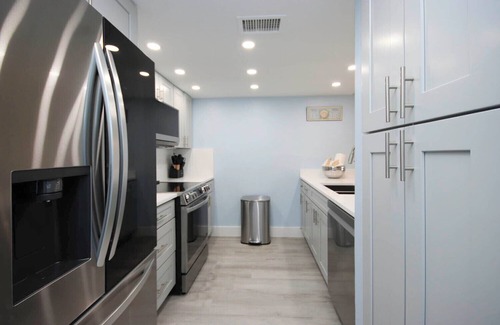Captiva Casa | South Seas Beach Villa 2212: Your Captiva Island Oasis with Gulf Views