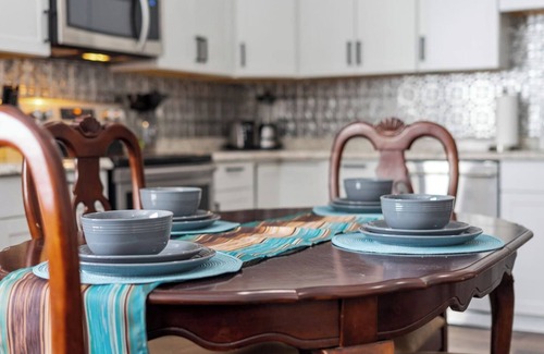 Northville Casa | South Shore Edgewater Loft