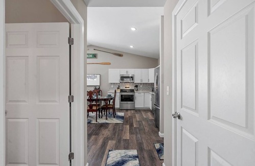 Northville Casa | South Shore Edgewater Loft