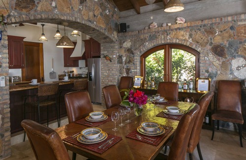 Skytop Casa | South Shore Villa - 4 bed- 4 1/2 bath. Amazing views, Upper Skytop Road!